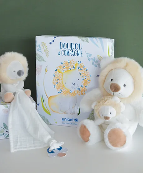 Doudou attache sucette peluche lion - 12 cm - Unicef