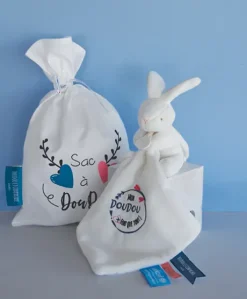 Sac à doudou + Doudou lapin "Mon Doudou + fort que tout " 10  cm - Unicef